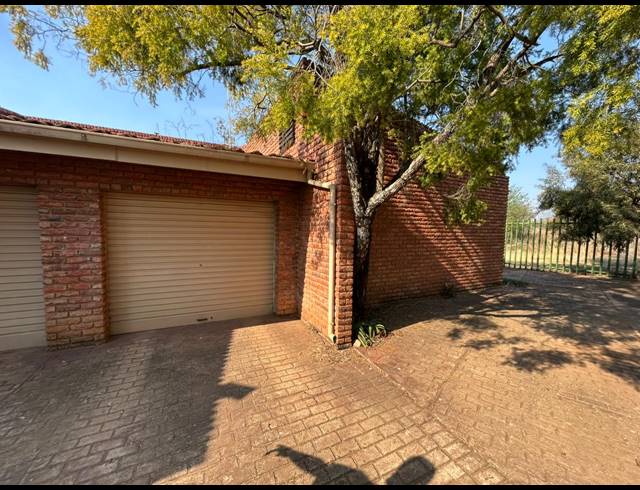 1 BEDROOM FLAT TO LET IN RIETFONTEIN AH